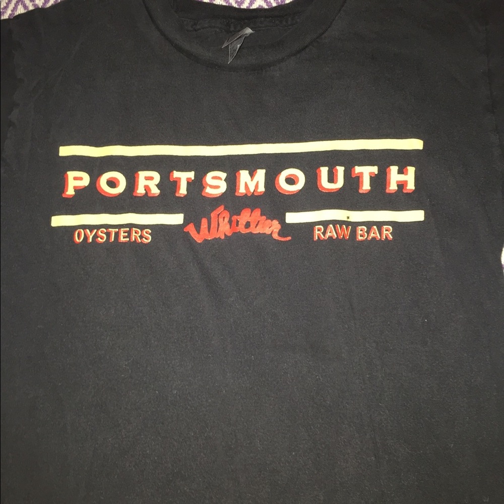 American Appearl black t-shirt - Picture 3 of 4